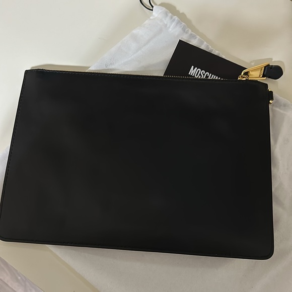 NWOT MOSCHINO COUTURE SS21 JEREMY SCOTT BLACK CLUTCH - Picture 2 of 5